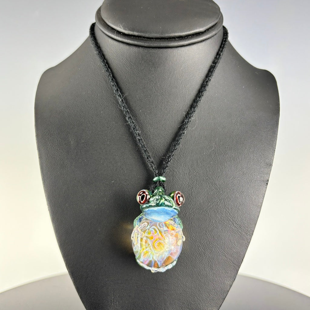 Freeek x Kengtaro Pendants