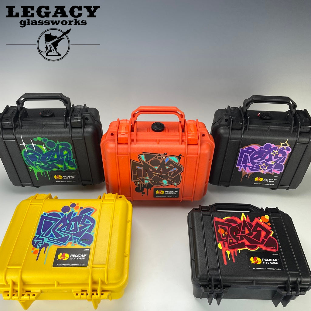 Groe Painted Pelicans