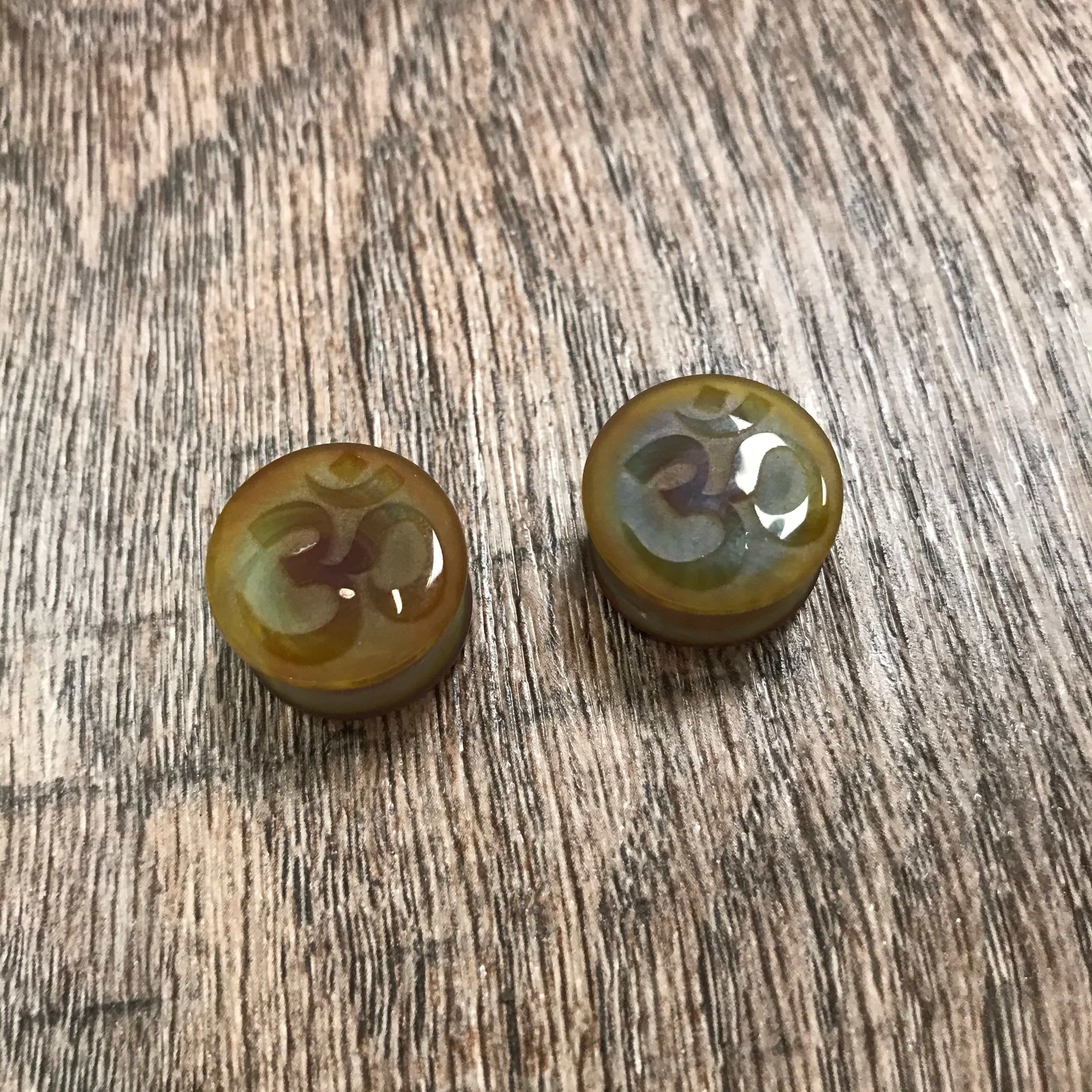 Kayla Om Heady Gauges