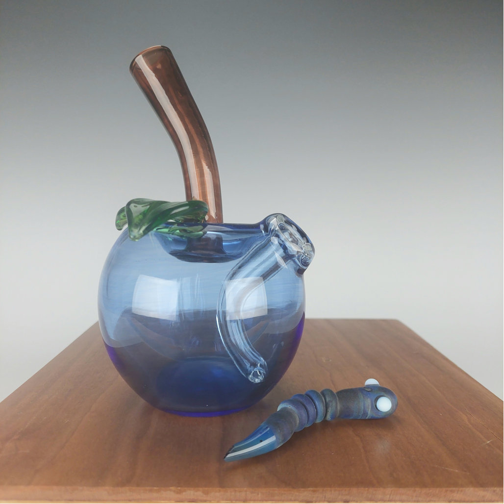 Pouch Glass Apple Rig w/ Worm Dabber